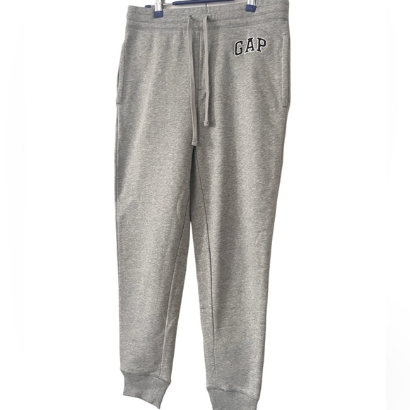 Gap men’s winter sweatpants - Picture 2 of 5